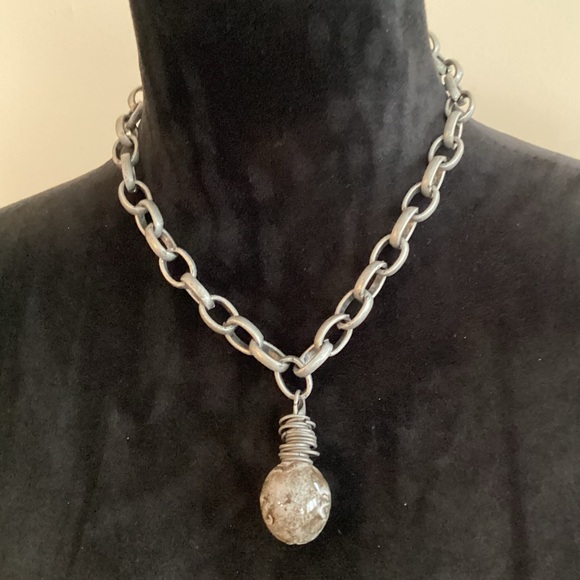 Chunky Necklace - Picture 3 of 4